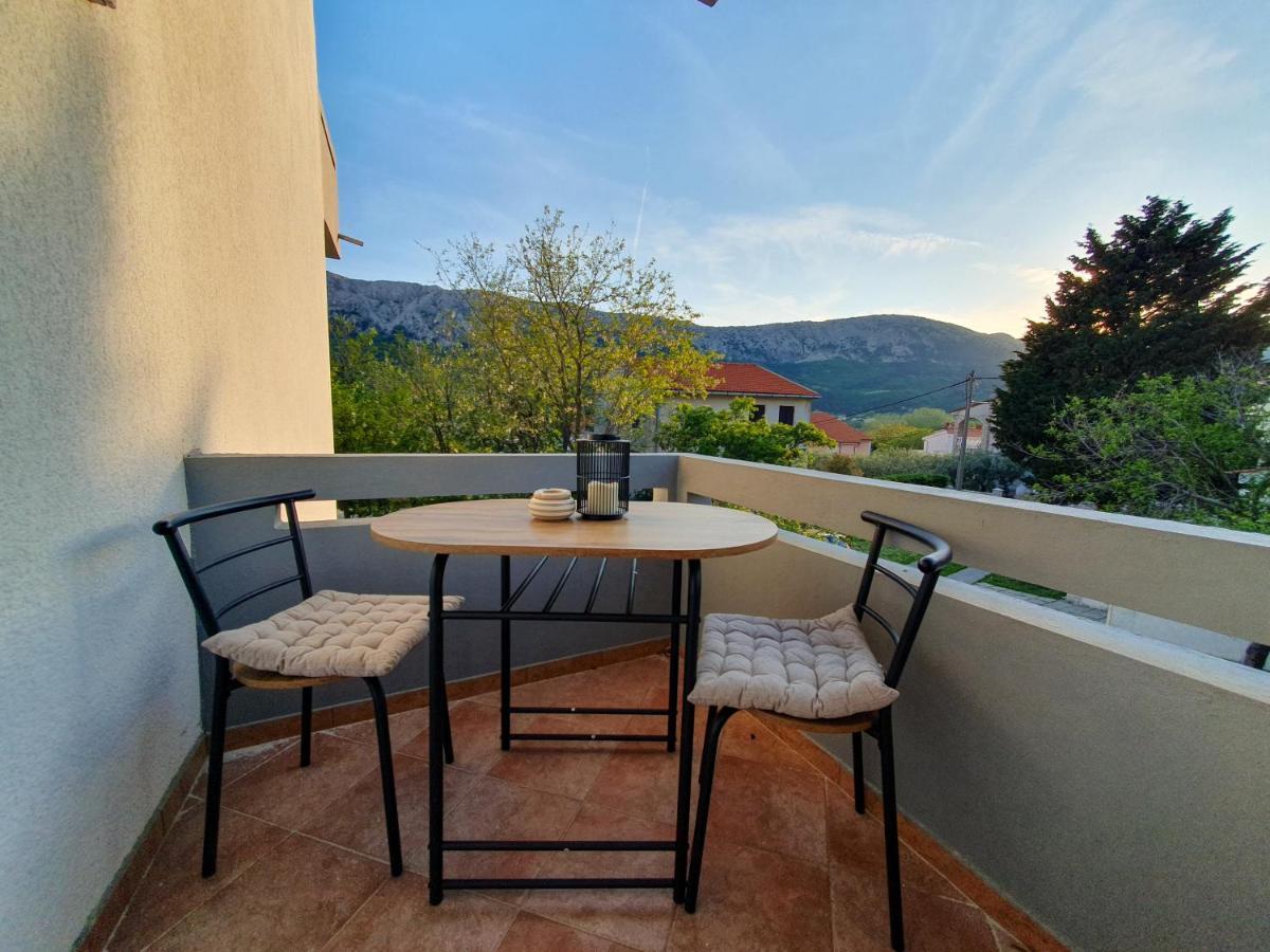 Apartments Mira Baska  Luaran gambar