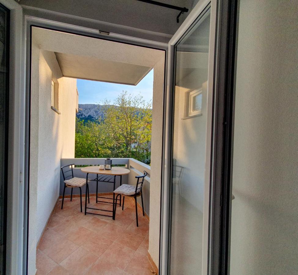 Apartments Mira Baska  Luaran gambar